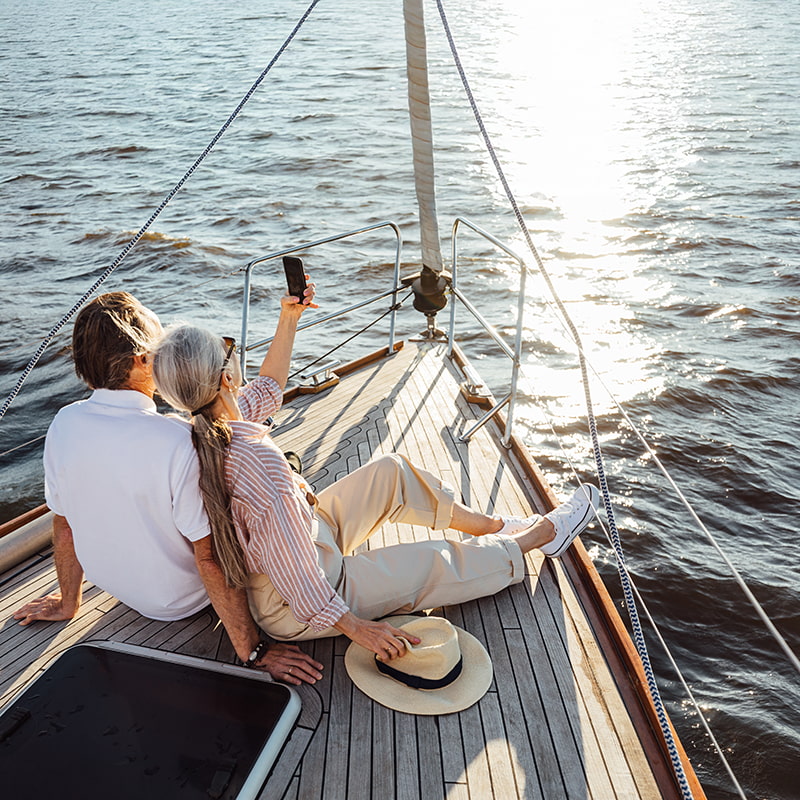 medicare-boat-couple medicare-boat-couple
